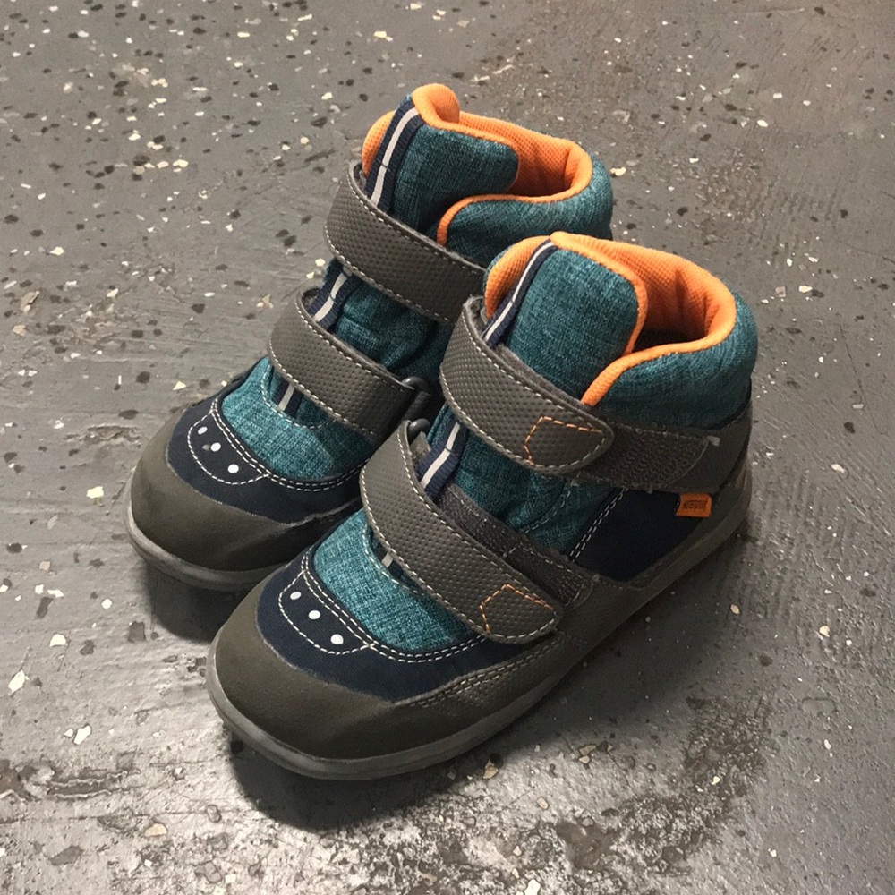 See Kai Run waterproof toddler boots, orange/teal, size 11